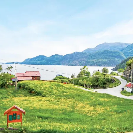 Holiday home Awesome In With House Sea View Holmefjord