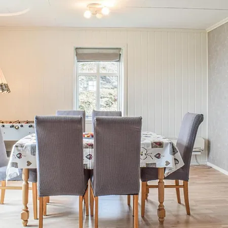 Holiday home Awesome In With House Sea View