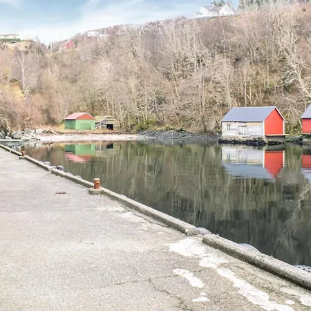 Hébergement de vacances Awesome In Holmefjord